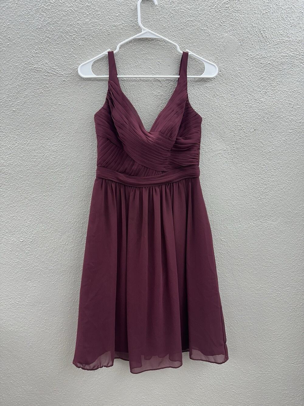 Davids Bridal Womens Dress Size 4 Wine Colored Bridesmaid Dress Sleeveless